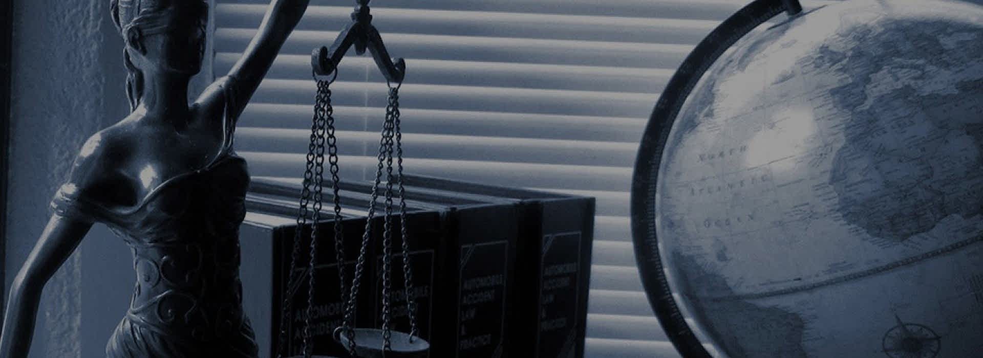 <b>Hukuki</b>
Danışmanlık